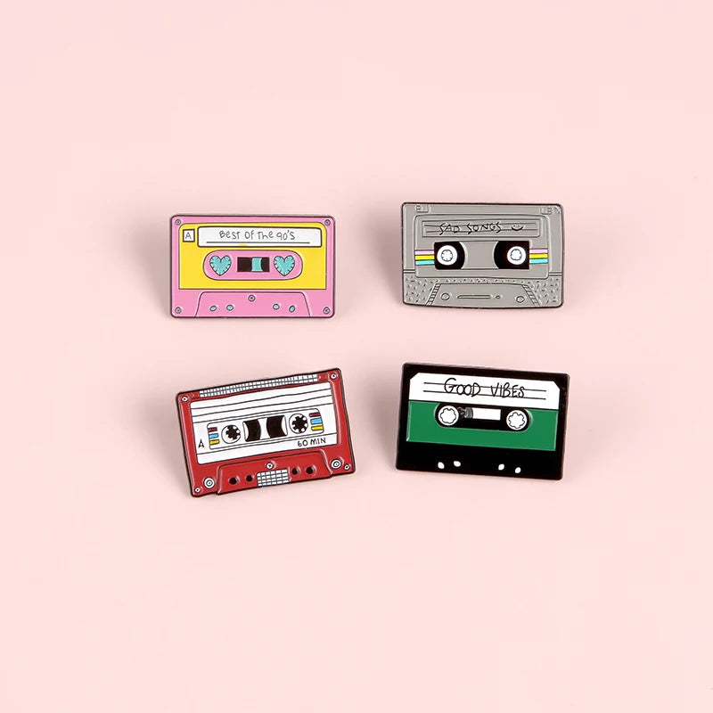 Pin esmaltado con cinta musical de los 90, broches Vintage nostálgicos de la mejor canción para bolso, ropa, Pin de solapa, insignia de la vieja escuela, regalo de joyería para amigos