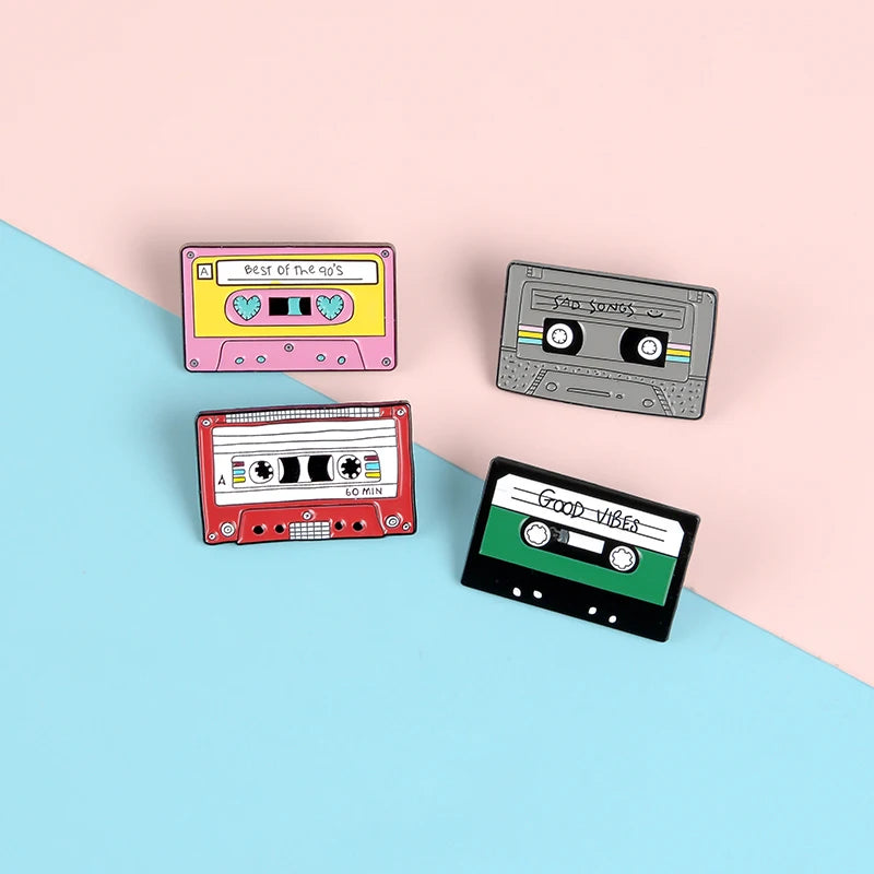 Pin esmaltado con cinta musical de los 90, broches Vintage nostálgicos de la mejor canción para bolso, ropa, Pin de solapa, insignia de la vieja escuela, regalo de joyería para amigos