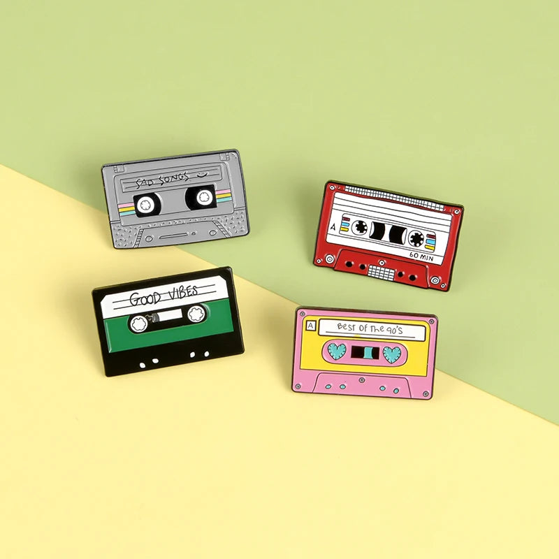 Pin esmaltado con cinta musical de los 90, broches Vintage nostálgicos de la mejor canción para bolso, ropa, Pin de solapa, insignia de la vieja escuela, regalo de joyería para amigos