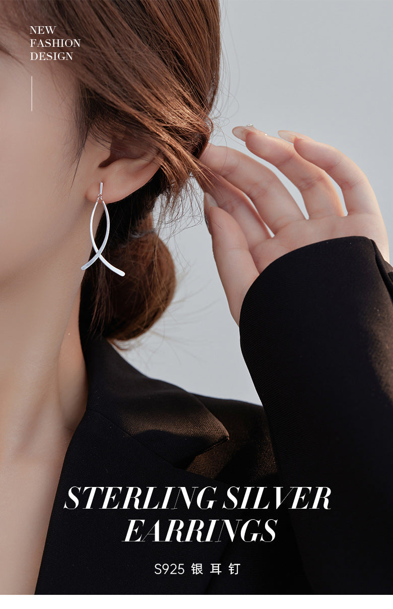 Under the banyan tree S925 silver cold wind cross temperament long earrings women's fashion niche design earrings new fashion