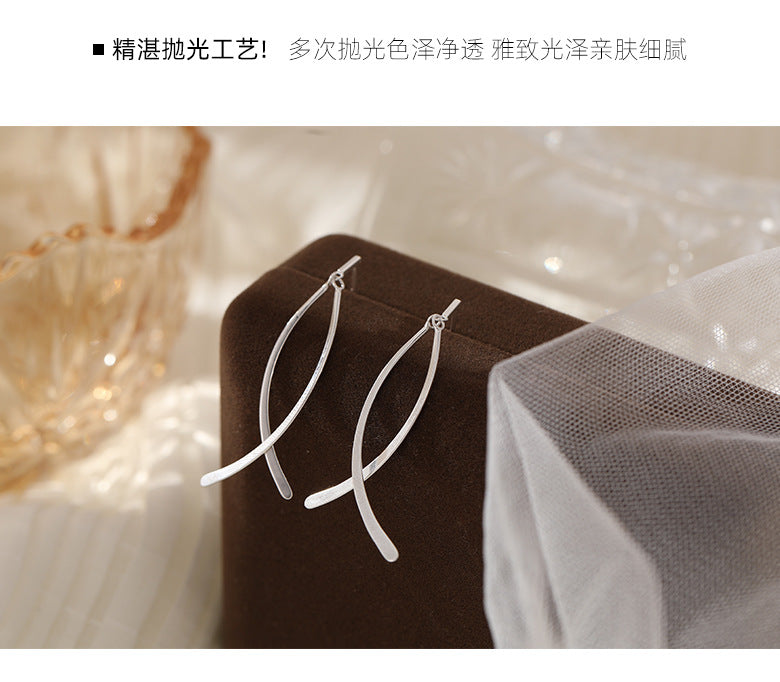 Under the banyan tree S925 silver cold wind cross temperament long earrings women's fashion niche design earrings new fashion